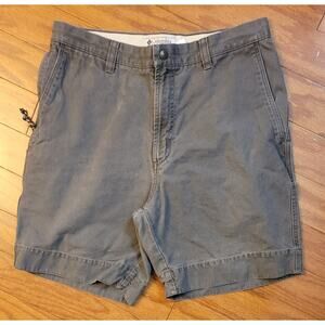 Men Columbia Granite Gray Cargo Shorts Size 32